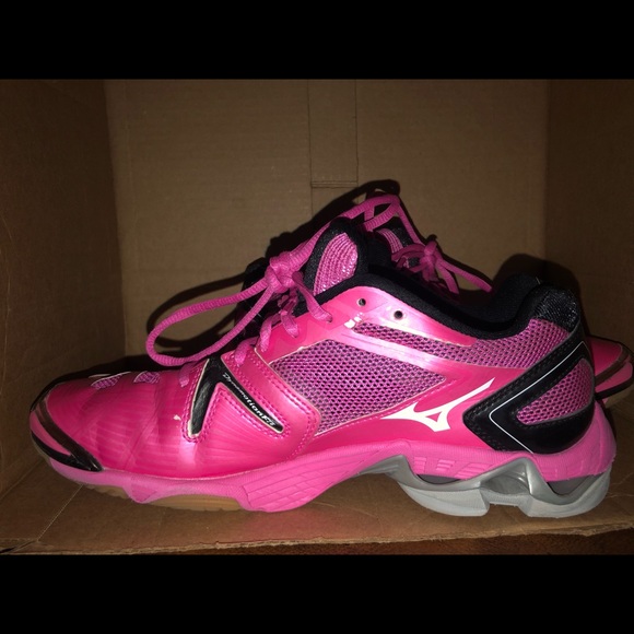 Mizuno Shoes Pink Mizuno Volleyball Shoes Poshmark